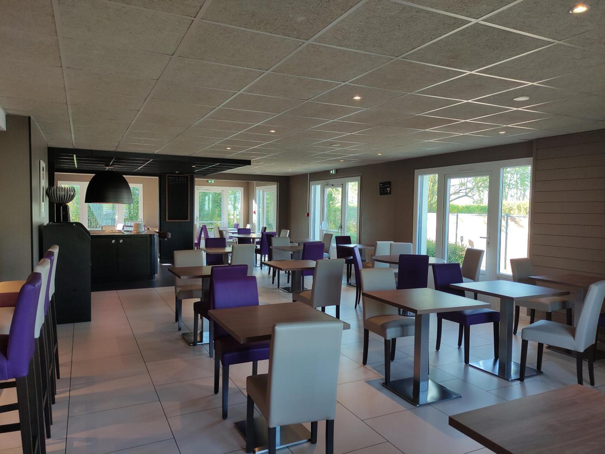 Campanile Sable-Sur-Sarthe Vion Hotel Exterior foto